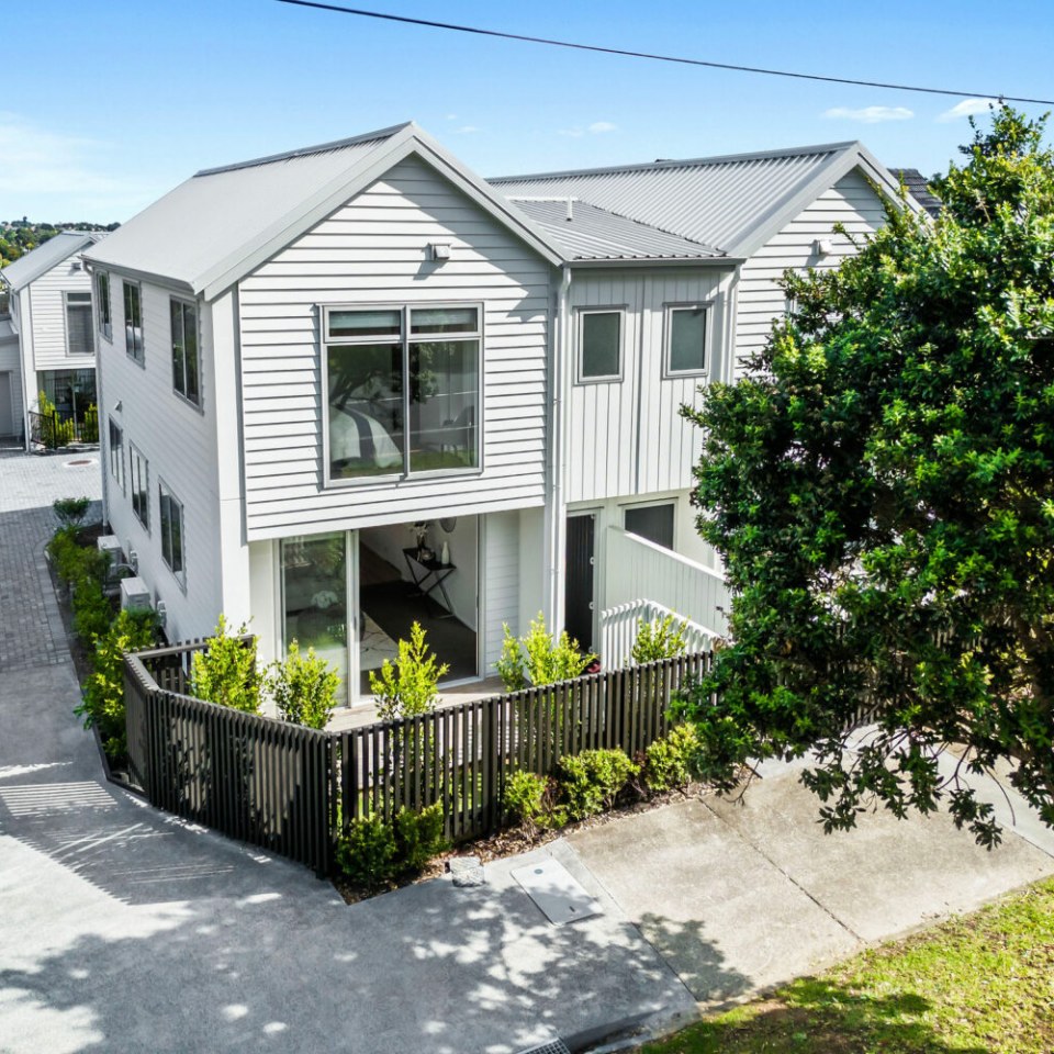 West Tamaki Road