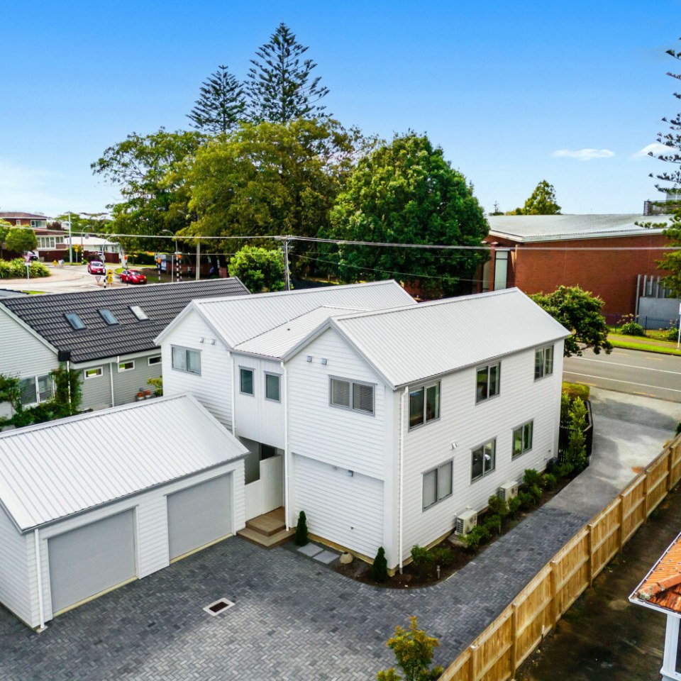 West Tamaki Road