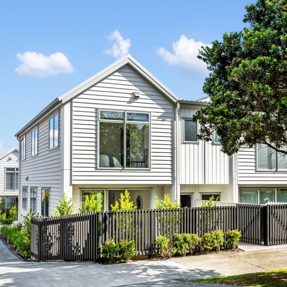 West Tamaki Road