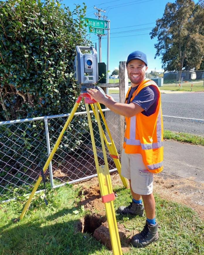 Trainee Surveyor Awarded Survey and Spatial NZ scholarship